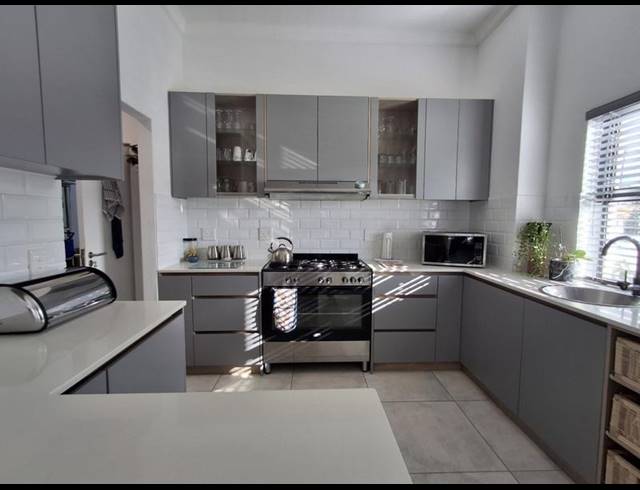 3 BEDROOM HOUSE FOR SALE IN SANDY POINT